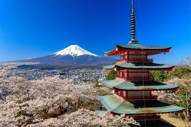 富士山が背景のイメージ