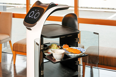 配膳ロボットのカバーは、お客様から大変好評を得ています