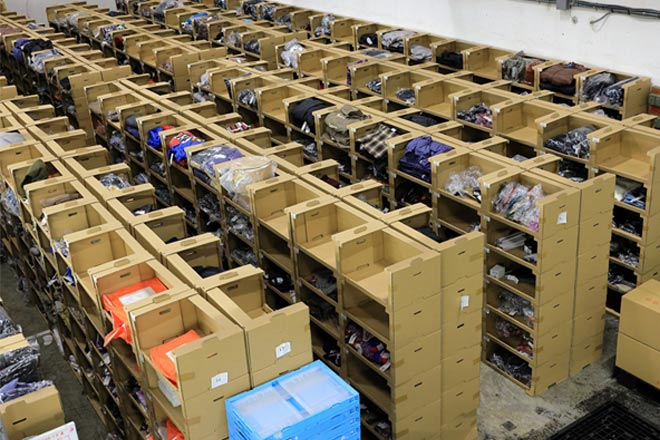 在庫の棚卸の様子