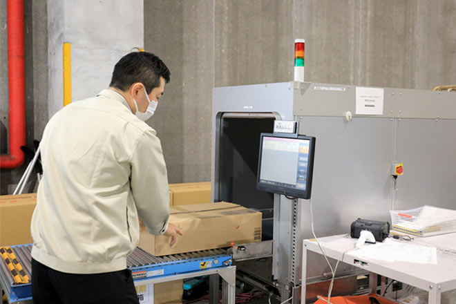 読み取り精度を高めるRFIDトンネル式ゲートで作業効率アップ