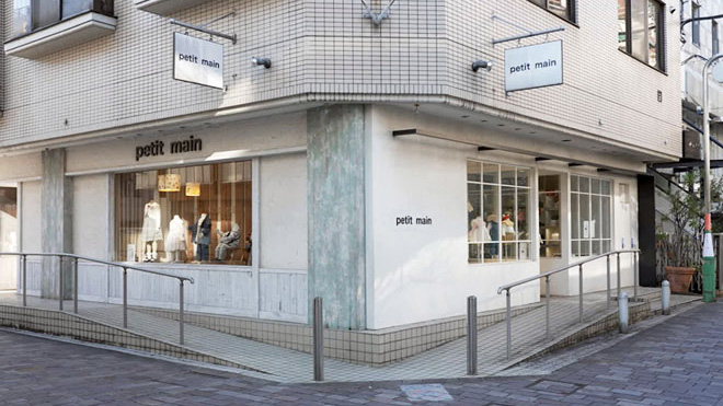 OMO（Online Merges with Offline）で販売機会ロス低減と在庫効率向上を図る～スタッフ向け接客支援システム導入事例～ イメージ