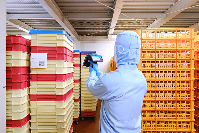 マイナス20～30度の冷凍庫内で行う棚卸は、RFIDソリューションで劇的に効率がアップのイメージ
