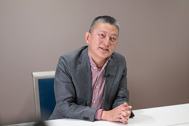 荻窪タウンセブン株式会社 営業部 次長 岩崎智一様