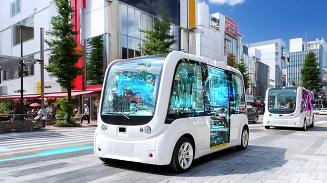 街中を走る自動運転バスのイメージ画像