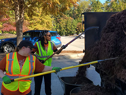 事業所近隣の公園整備
