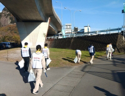 事業所周辺清掃活動