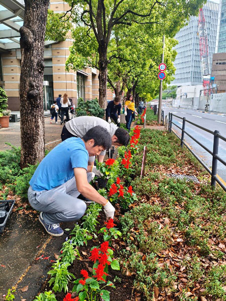 花植えボランティアの画像