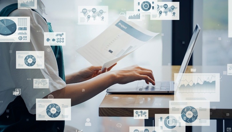 データを活用して業務分析を行うデジタル化のイメージ画像