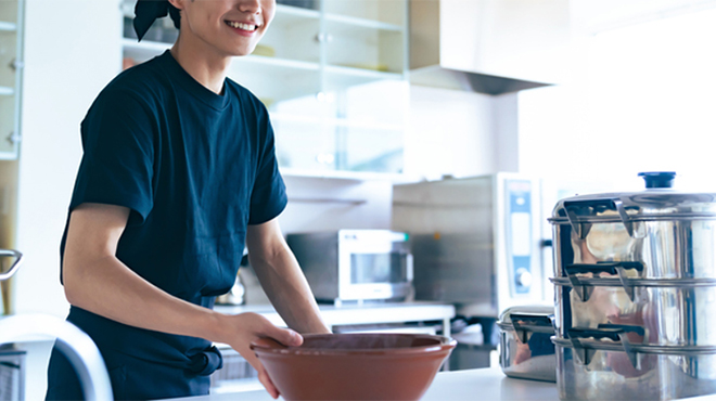 小規模店舗で働く人のイメージ画像