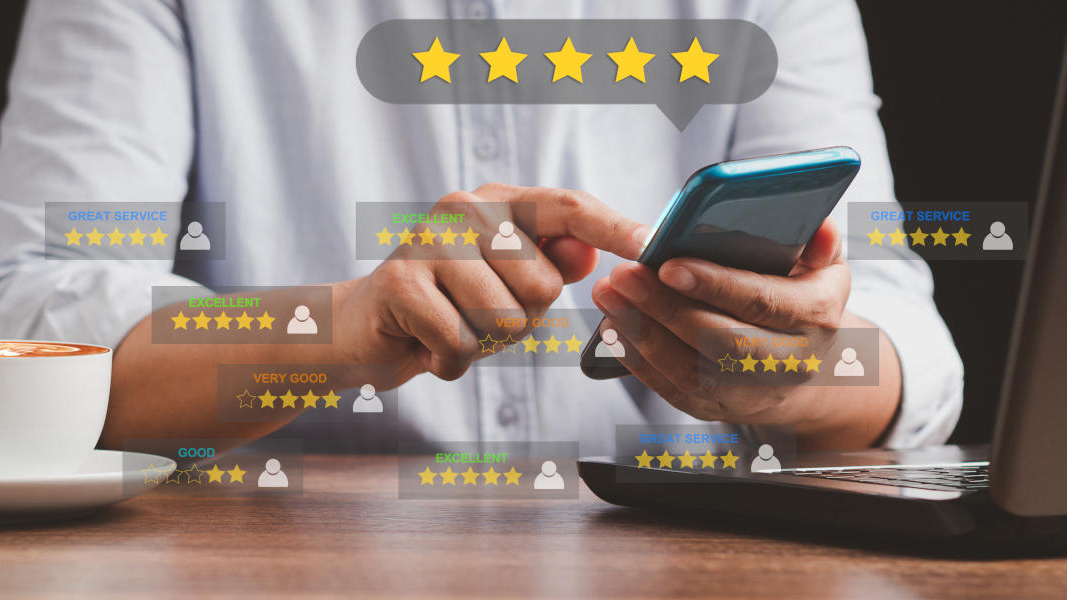 レビューする顧客のイメージ